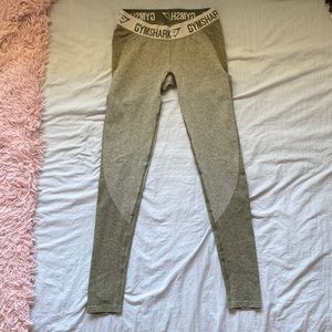 Green Gymshark leggings